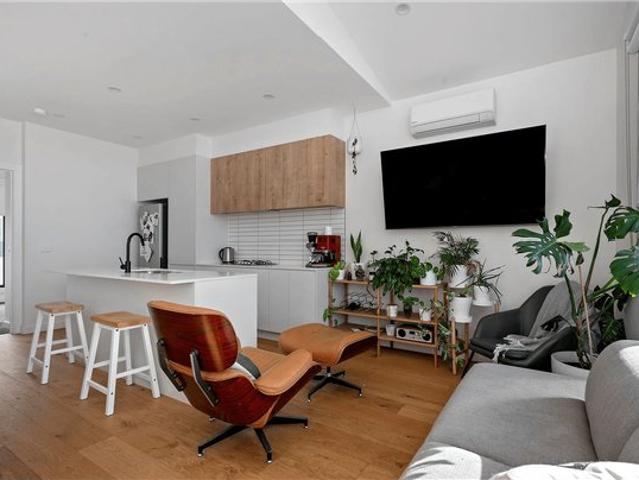 Modern Beachside Living with Large Private Yard