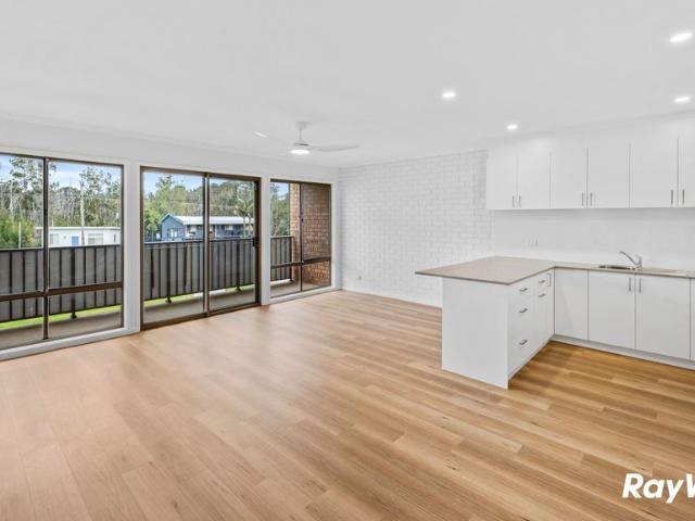 Modern Beachside Unit