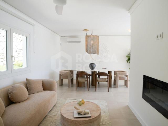 Modern Beachside Villa with Saltwater Pool & Outdoor Kitchen – Available for Short & Long Term Rental