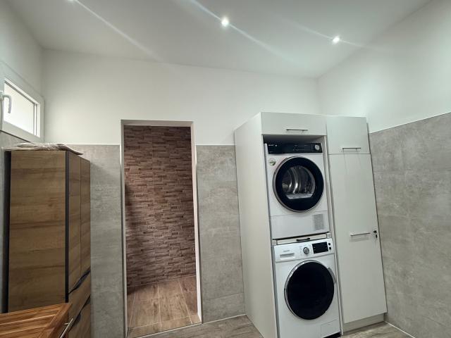 Modern & beautiful, fully renovated apartment in Mönchengladbach