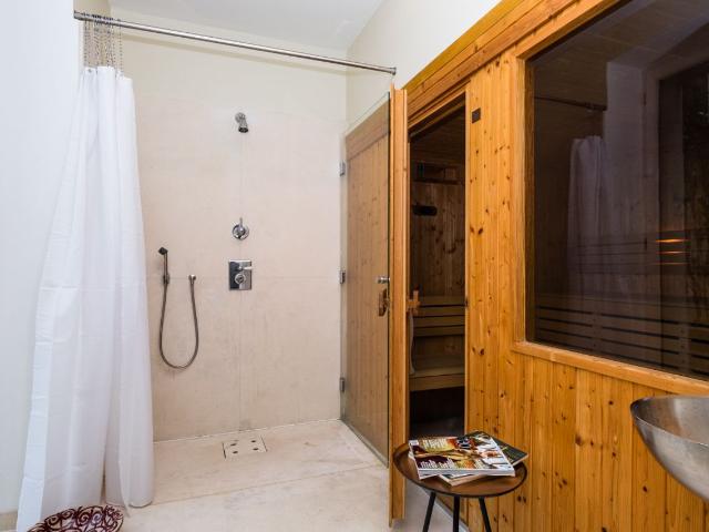 Modern & beautiful home with sauna and garden in Prenzlauer Berg, Berlin Amsterdam Apartments for Rent