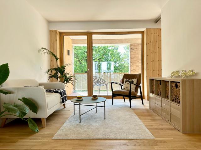 Modern & Beautiful Loft in Munich with Co working Cafe, Fitness & Car Sharing available, Munchen Amsterdam Apartments for Rent