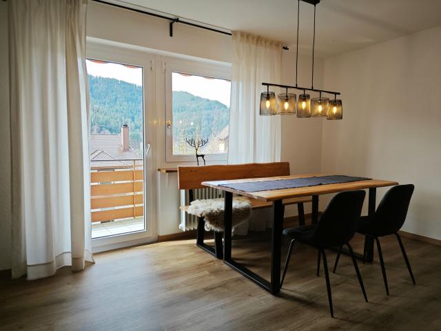 Modern Black Forest Charm: 65 sqm, 2 bedroom apartment, fully equipped