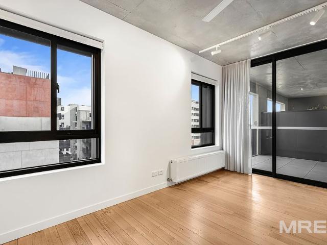 Modern Brunswick Living with Rooftop Entertaining