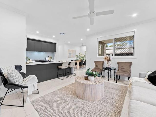 Modern Brand New Spacious 2 Storey Family Home Built in Great Location