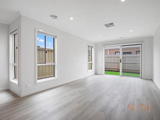 Modern Brand New 4 Bedroom House in Sapphire Estate!