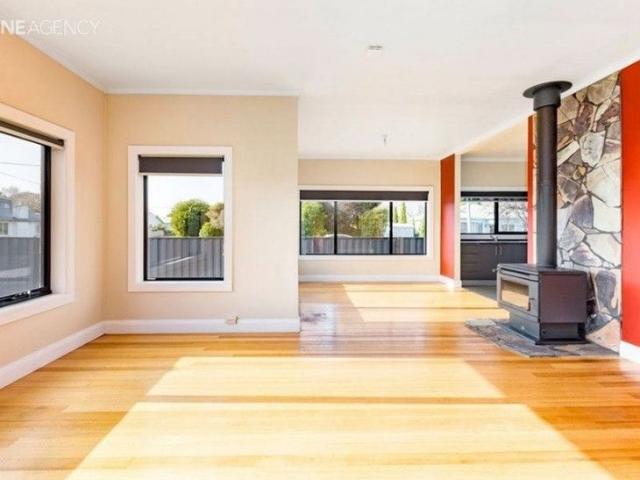 Modern brick 3 bedroom home
