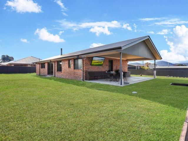 Modern Brick Home, Excellent Shed & Outdoor Living
