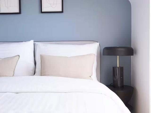 Modern & Bright Apartment | 5 Min to Shopping Street | Ideal for Expats & Long Term Stays, Vienna Amsterdam Apartments for Rent