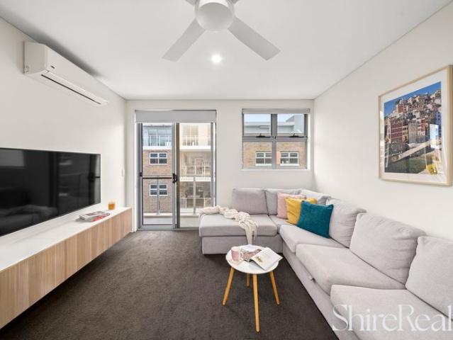 Modern & bright apartment in the heart of North Kellyville
