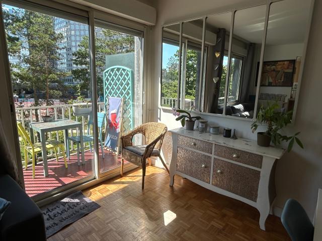 Modern, bright appartment, Paris La Défense, 3 bedrooms
