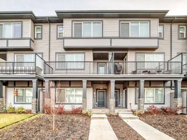 Modern & Bright 1 Bedroom Above Ground Unit – Prime Leduc Location