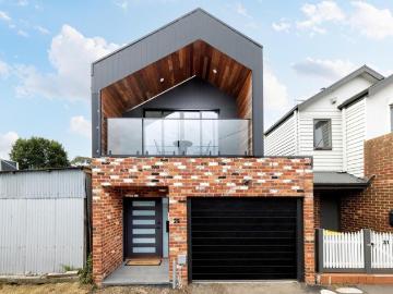 Modern brilliance in a serene setting