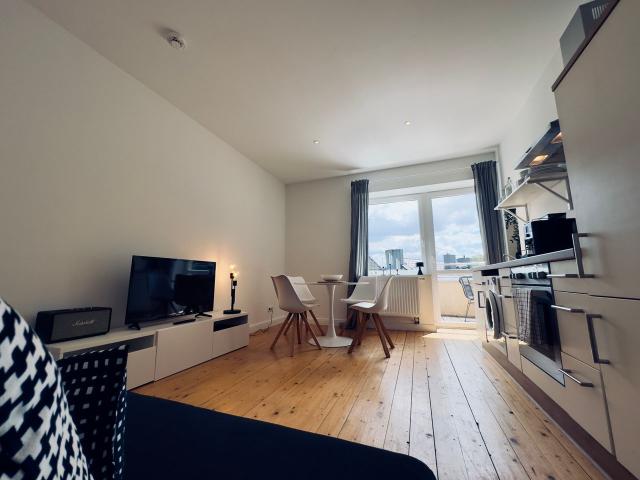 Modern, gorgeous suite with nice city view, Dortmund Amsterdam Apartments for Rent