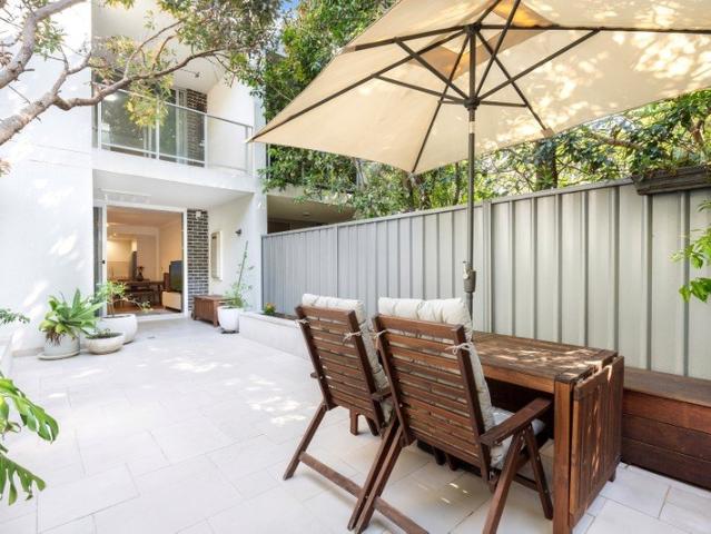 Modern Garden Apartment with Sun filled Courtyard