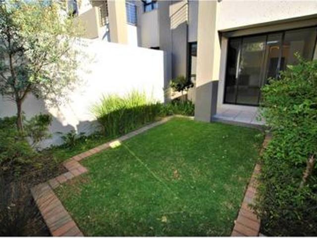 modern garden studio apartment in so.