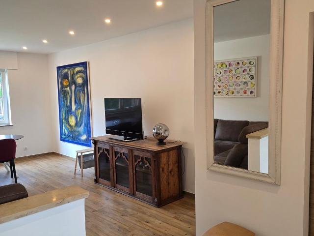 Modern Garden View Apartment | Balcony • Home Office • Near Cologne, Hurth Amsterdam Apartments for Rent