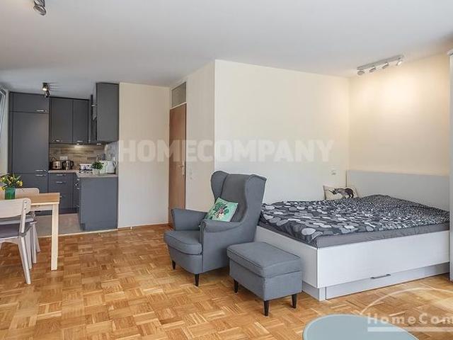 Modern, generously cut 1 room roof terrace apartment in Munich Pasing
