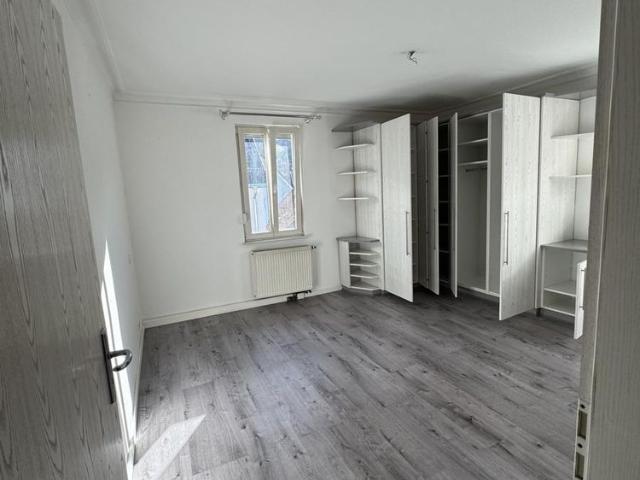 Modern geschnittene Maisonette im Dachgeschoss — zentrumsnah in Stuttgart‑Feuerbach