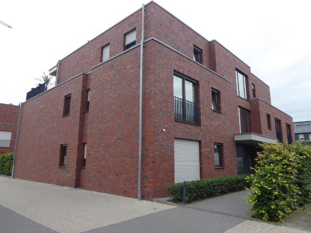 Modern geschnittene Wohnung mit Südbalkon!