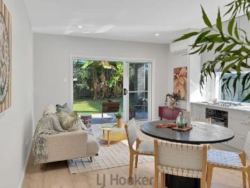 MODERN GRANNY FLAT!