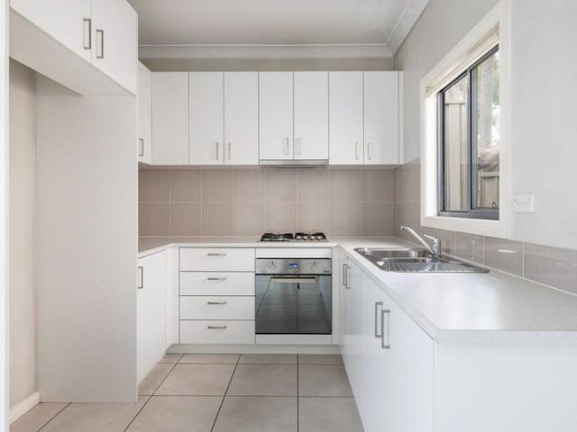 MODERN GRANNY FLAT WITH PRIVATE ENTRANCE