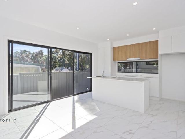 Modern Granny Flat with Separate Entrance in Quiet Bexley Location