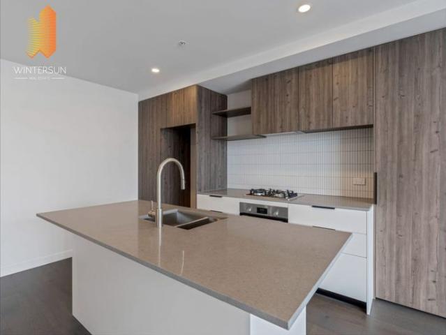 Modern Ground Floor Apartment with Resort Style Amenities