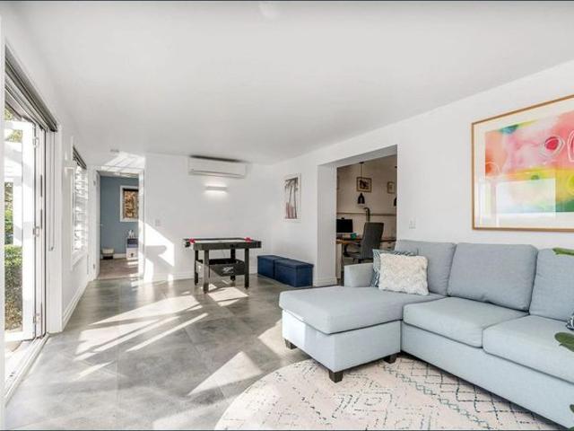 Modern ground floor flat Electricity, Water & Wi fi included