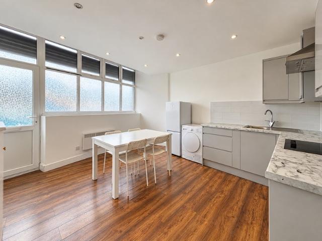 Modern ground floor flat to rent in Filton