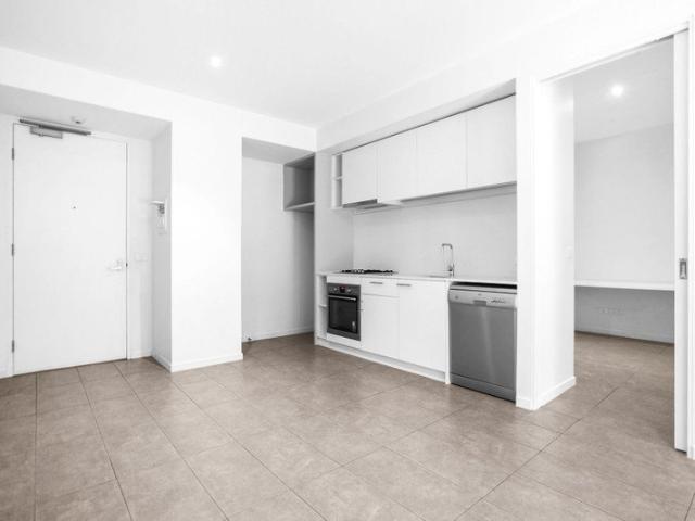 Modern Ground Floor Living with Generous Private Courtyard