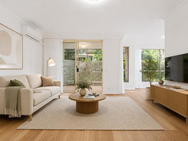 Modern Ground Floor Retreat Surrounded by Leafy Village Gardens