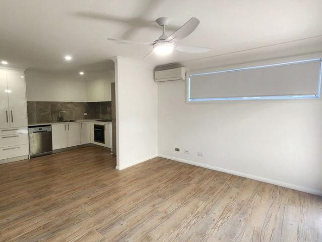 Modern Ground Floor Unit in Tuncurry!