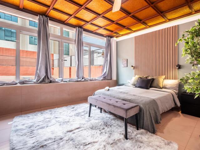 Modern double bedroom near Alicante Terminal train station