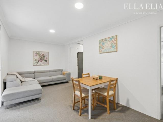 Modern Double Brick Apartment with Exceptional Storage