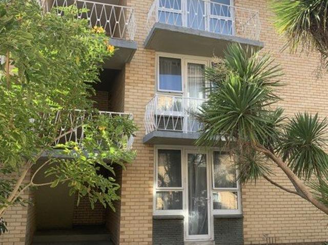 Modern Double Glazed Flat in a Great Location!