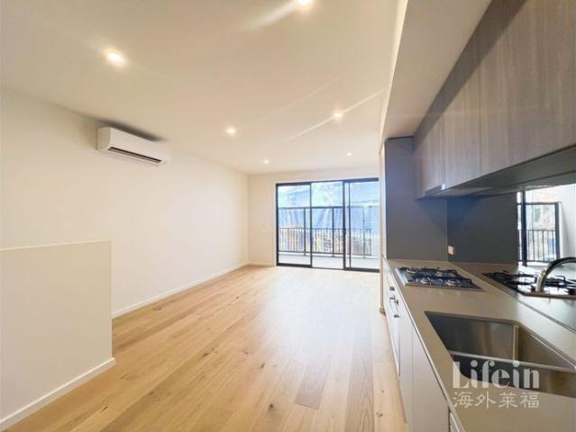 Modern Double Storey Townhouse with Convenient Bundoora Location