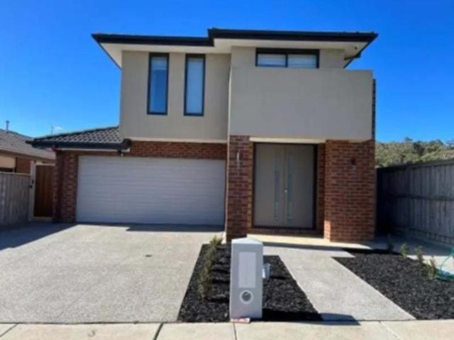 Modern Double Storey Family Home in an Unbeatable Location