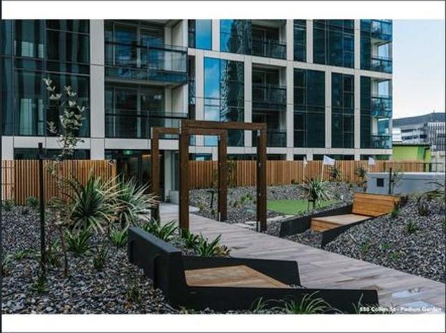 Modern Docklands Living with Sweeping City and Water Views