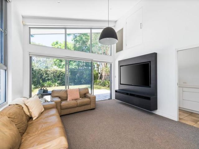 Modern design meets peaceful bushland views