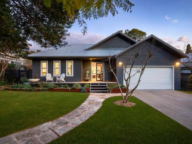 MODERN DESIGN. TIMELESS CHARACTER. EFFORTLESS SINGLE LEVEL LIVING