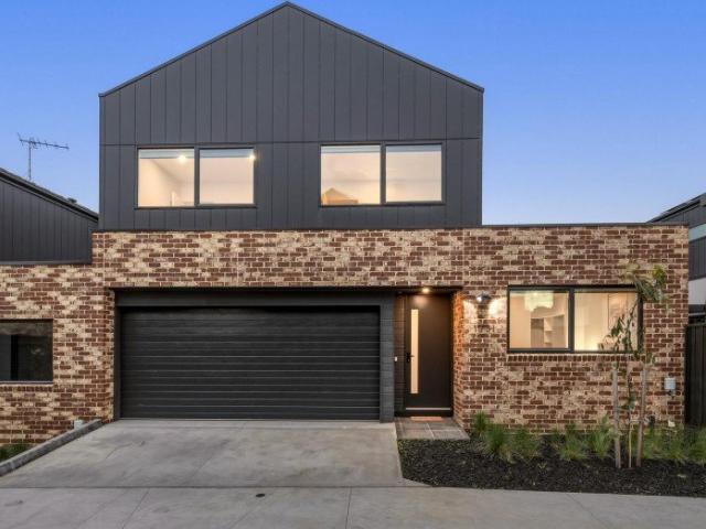 Modern designer living!