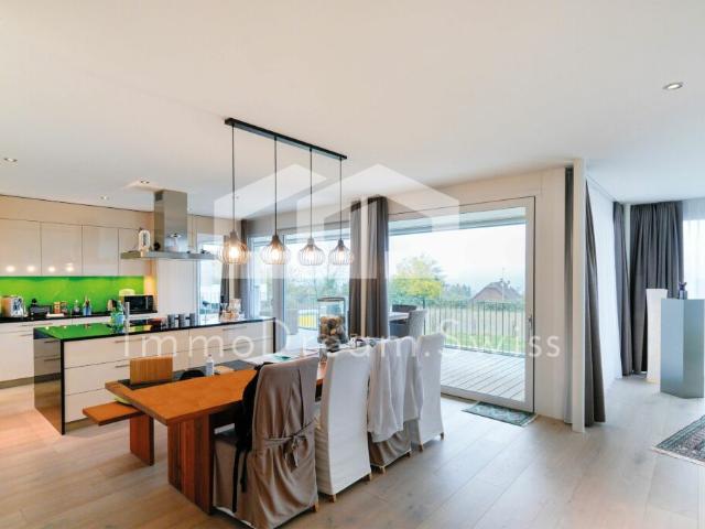 Modern designte, sowie grosszügige 5 Zi. Eigentumswohnung 2 FMH