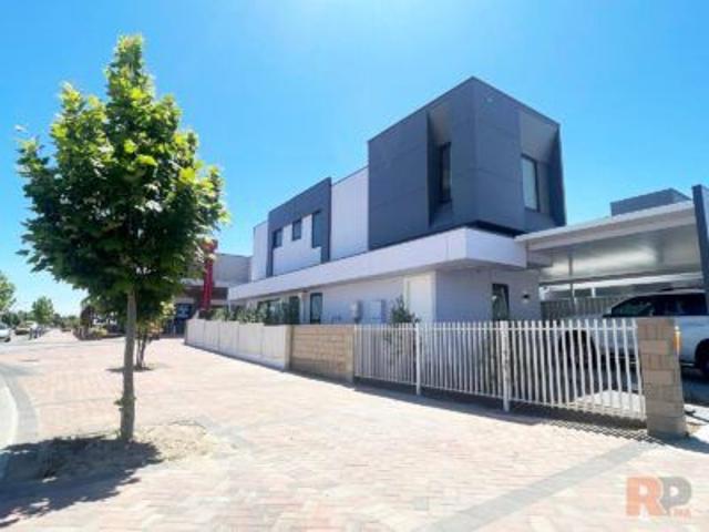Modern Dual Key Apartment – Stylish, Spacious & Convenient