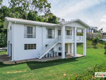 Modern Dual Living Home with Ocean Views!