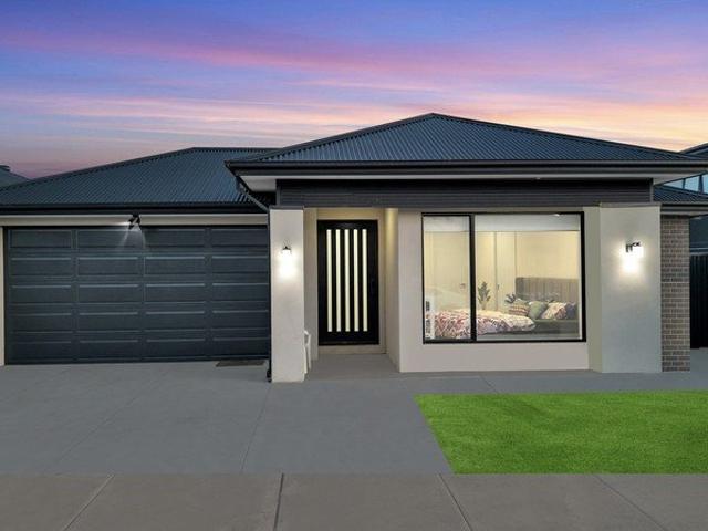 Modern Dual Living Home with Strong Rental Returns & Premium Finishes!