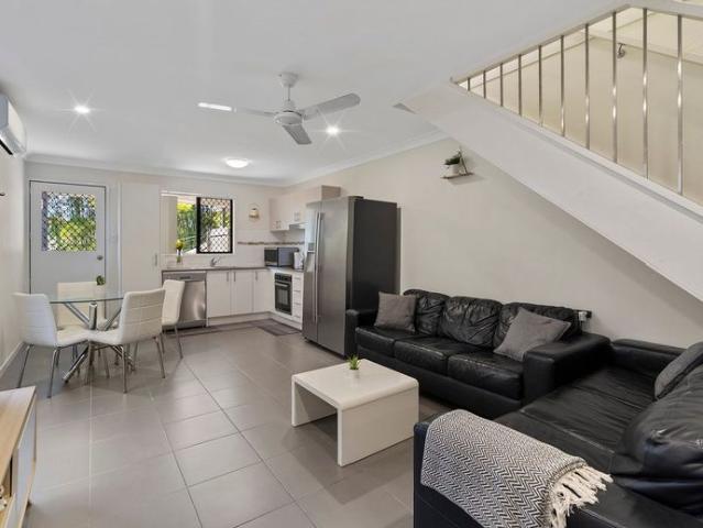 Modern Dual Living Home Spacious, Stylish & Convenient
