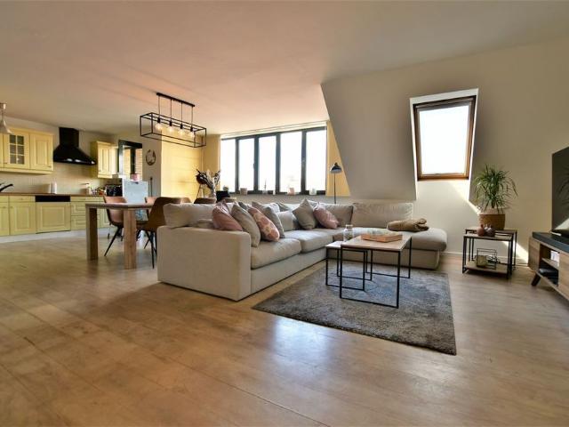 Modern duplex appartement met 2 terrassen