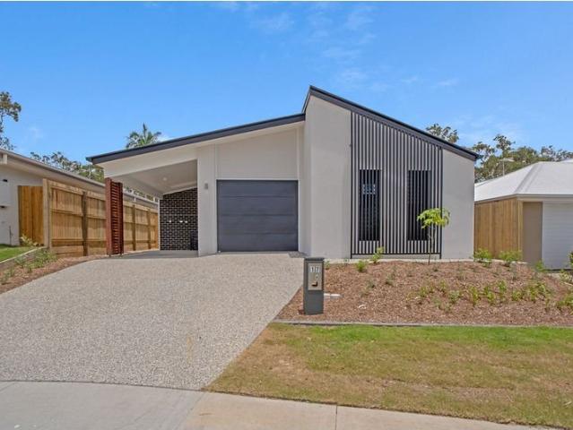 Modern Duplex in Park Ridge 3 Bedrooms, 2 Bathrooms