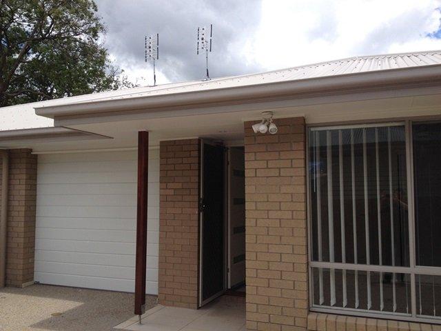 Modern Duplex in South Toowoomba!